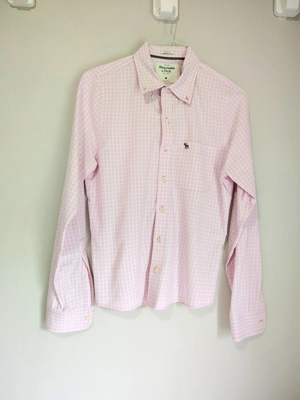 Abercrombie & Fitch Pink & White Checkered Button Down Size Medium